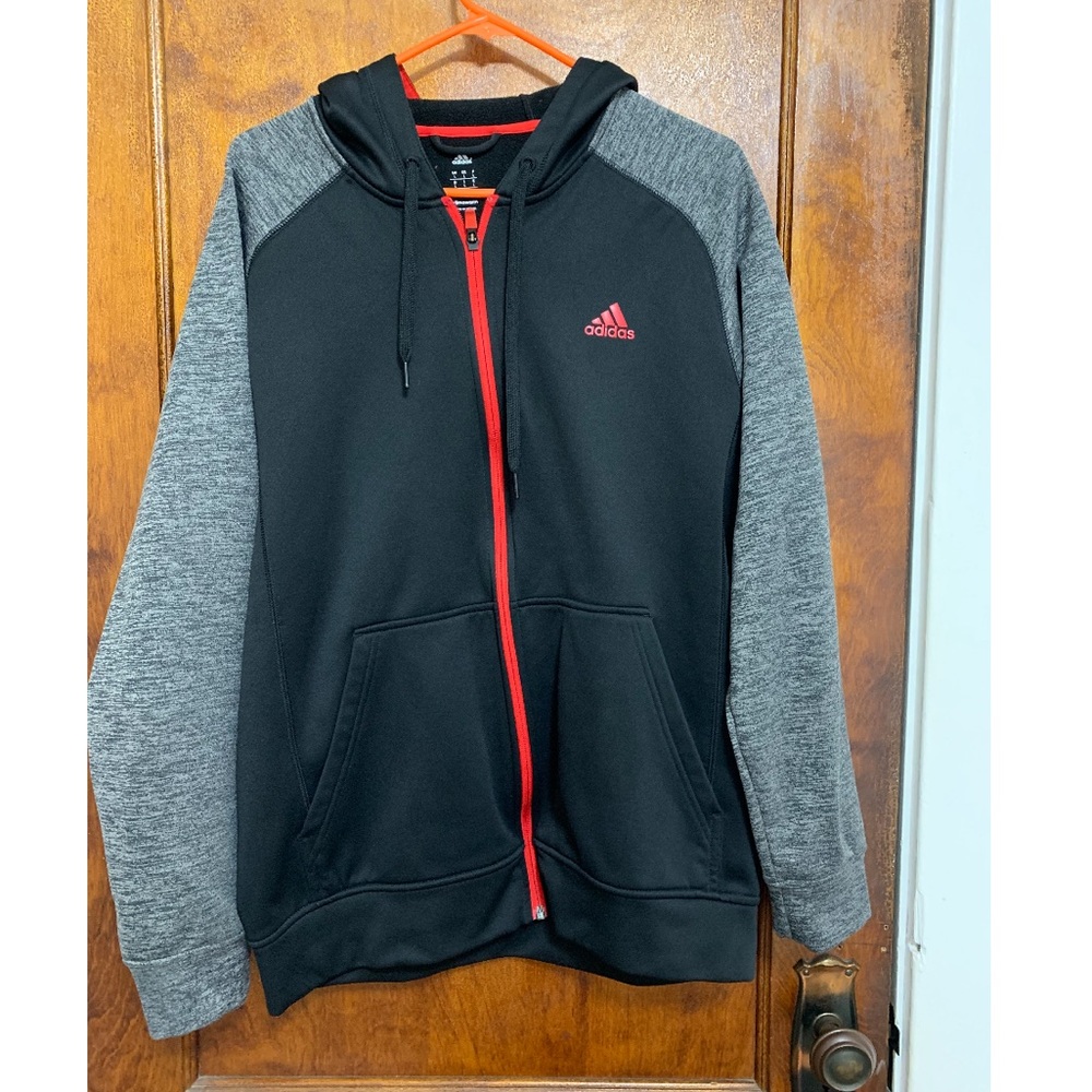 ▪️Men’s Adidas Zip-up▪️